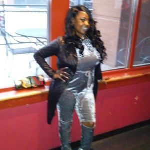 Meet your Posher, Carluss